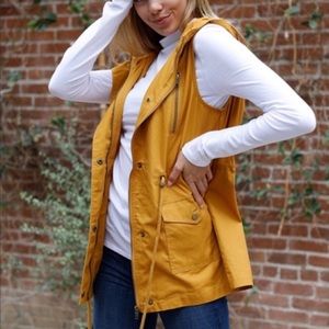 Military Hoodie  Vest NWT  🔹Host Pick🔹SALE🔥🔥